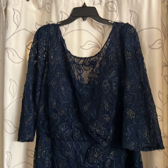 JS collection, size 22. Navy blue with a hint of gold - Picture 2 of 4